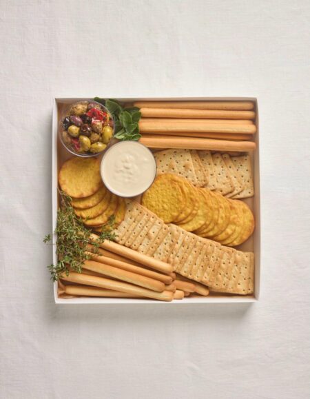 מגש קרקרים וגרסיני